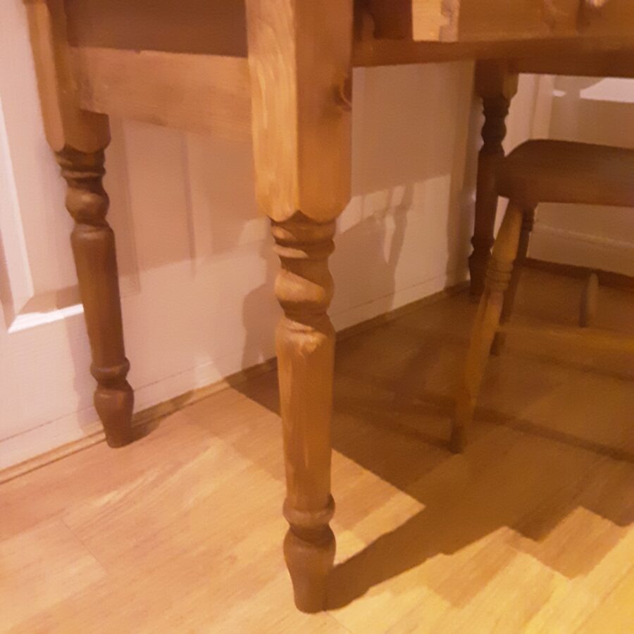 pine_desk